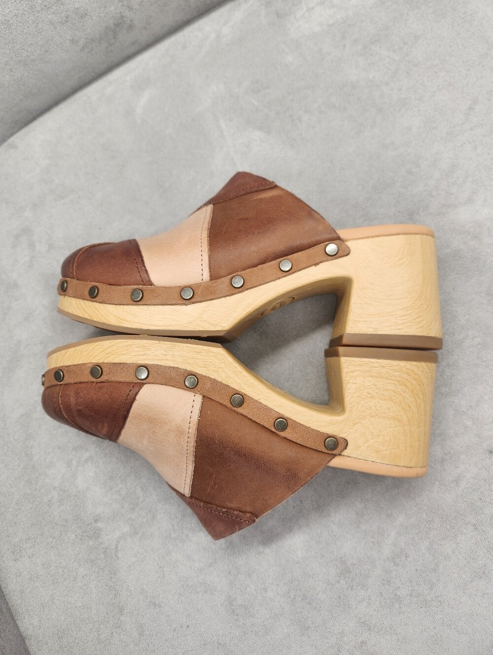 Kork-Ease Clogs 7 Brown Tan Leather Tay Patchwork Mules Scandinavian New $160 - Picture 2 of 16